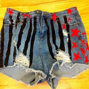 Birds of Prey Jean Shorts - size S